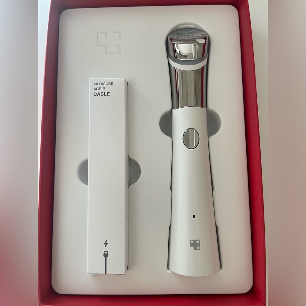 Medicube age-r ats shot skin device